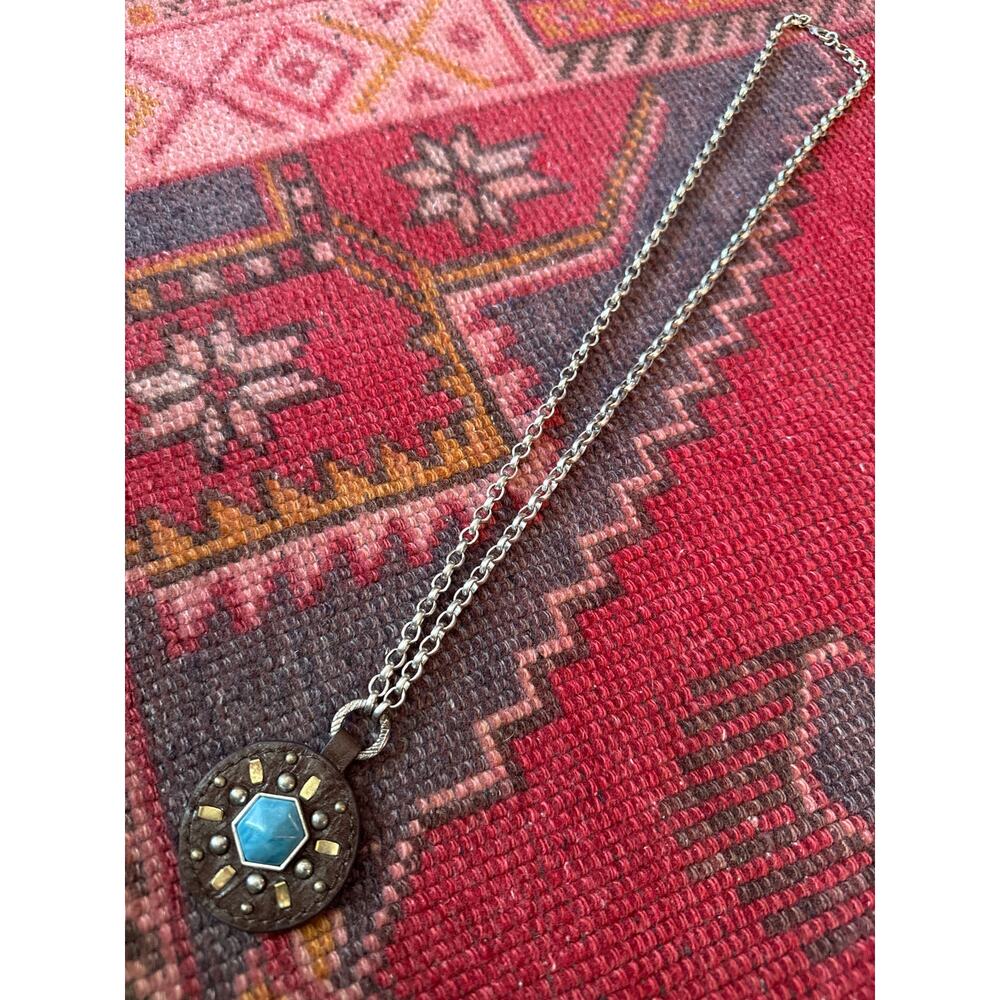 The Sak Learher Pendant Long Necklace‎